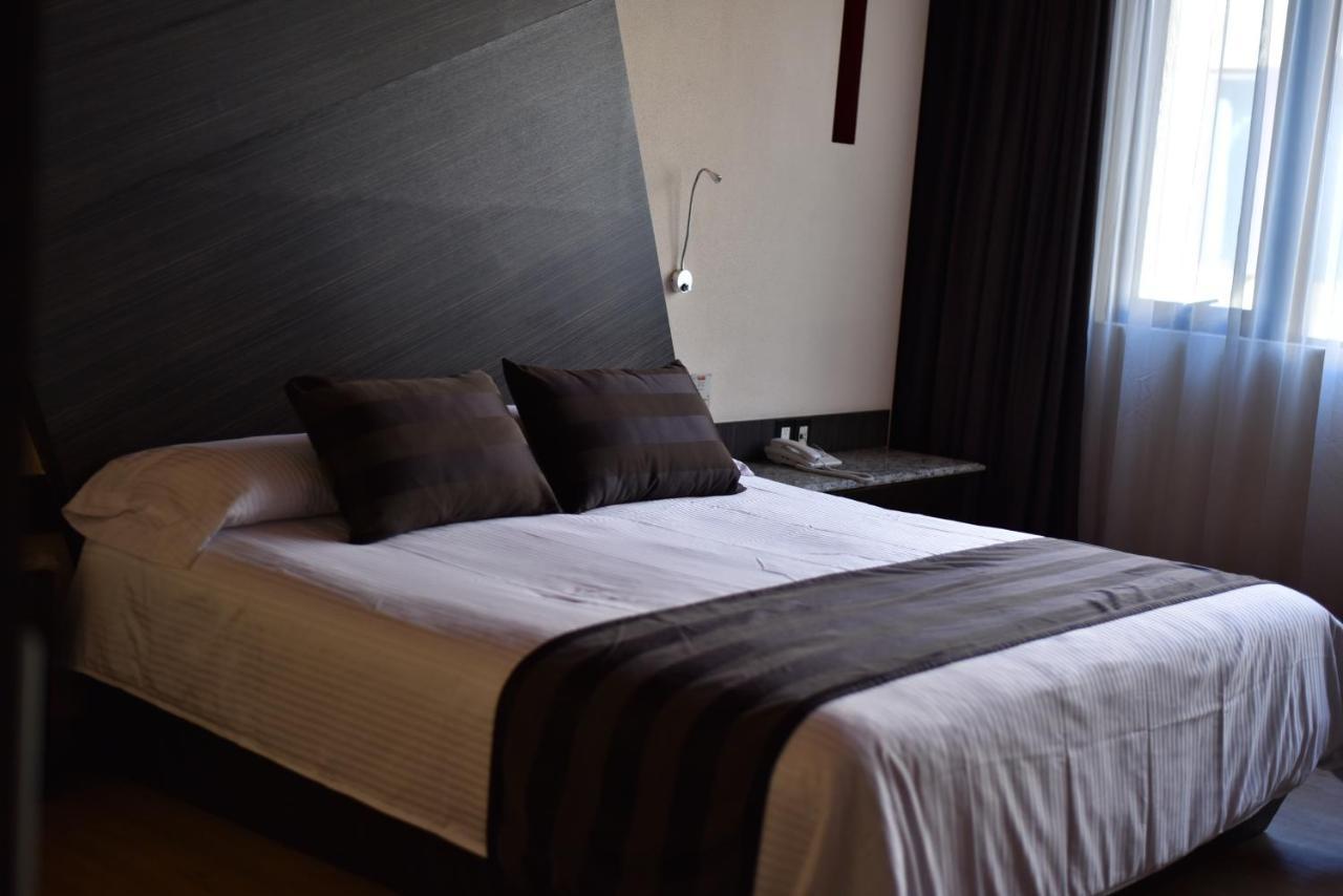 Love hotel La Moraleja 3*