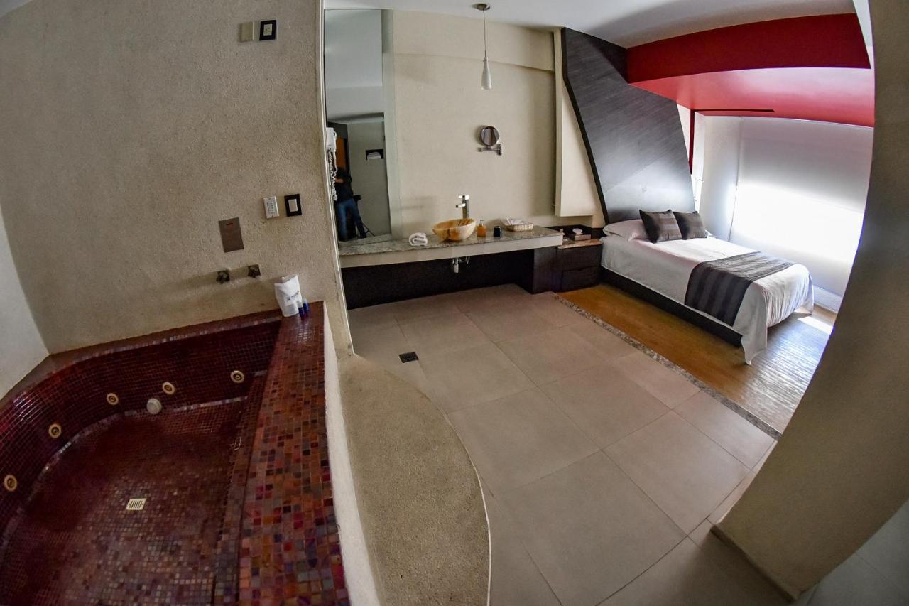 La Moraleja Love hotel Mexico City